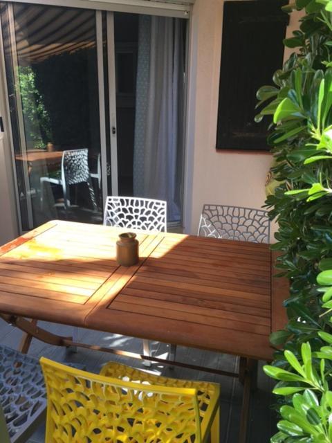 Rez De Jardin + Terrasse Piscine Et Acces Direct Plage Apartment Saint-Cyprien  Exterior photo